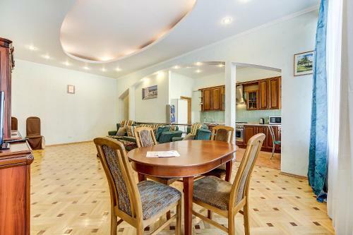Apartamento Sutkipeterburg Nevsky Prospekt