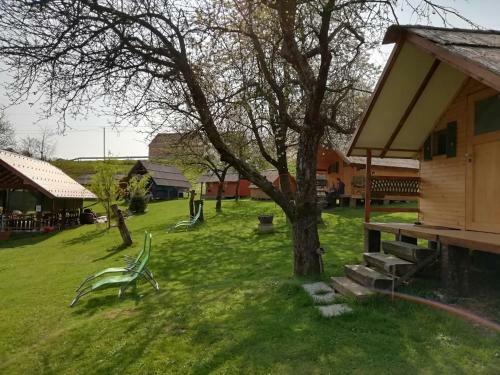 Hostal Apartments And Tents Silva