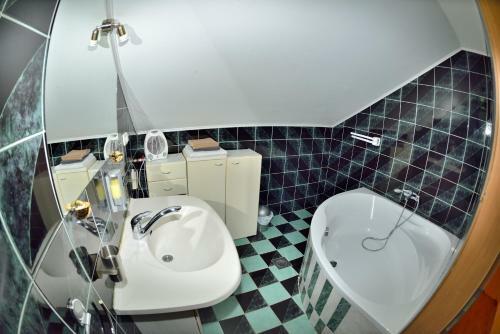 Hostal Apartments And Tents Silva
