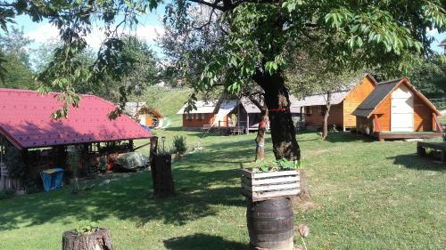 Hostal Apartments And Tents Silva