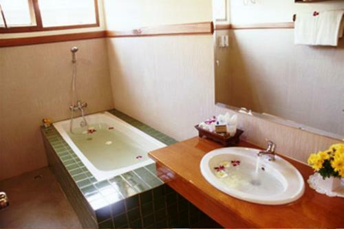 Hotel Anandah Beach Resort