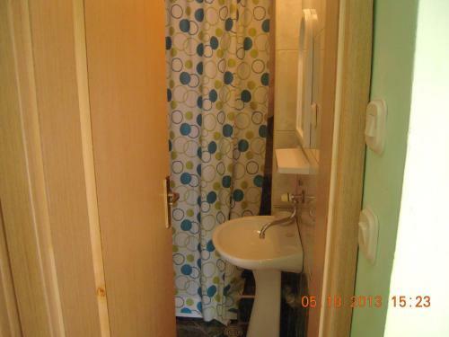 Hostal Lile Pestani Accommodation