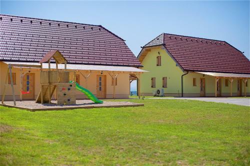 Apartamentos Turisti?na Kmetija Lovrec