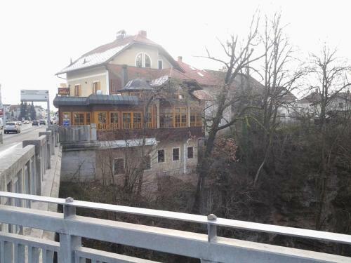 Hostal Guest House Arvaj