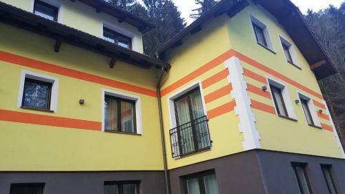 Hotel Guest House Hober