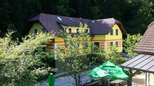 Hotel Guest House Hober