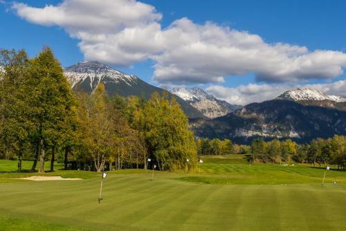 Hotel King's And Lake's House Golf Course Royal Bled