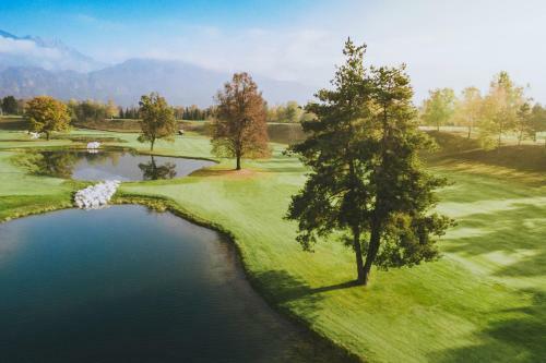 Hotel King's And Lake's House Golf Course Royal Bled