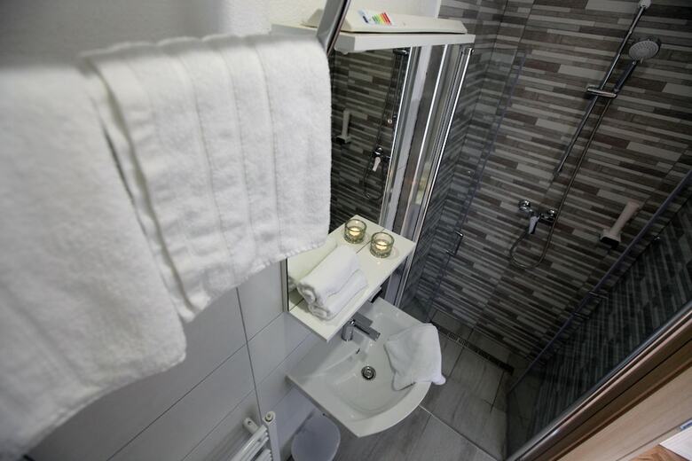 Hostal Preno?i??a Miklav?i?