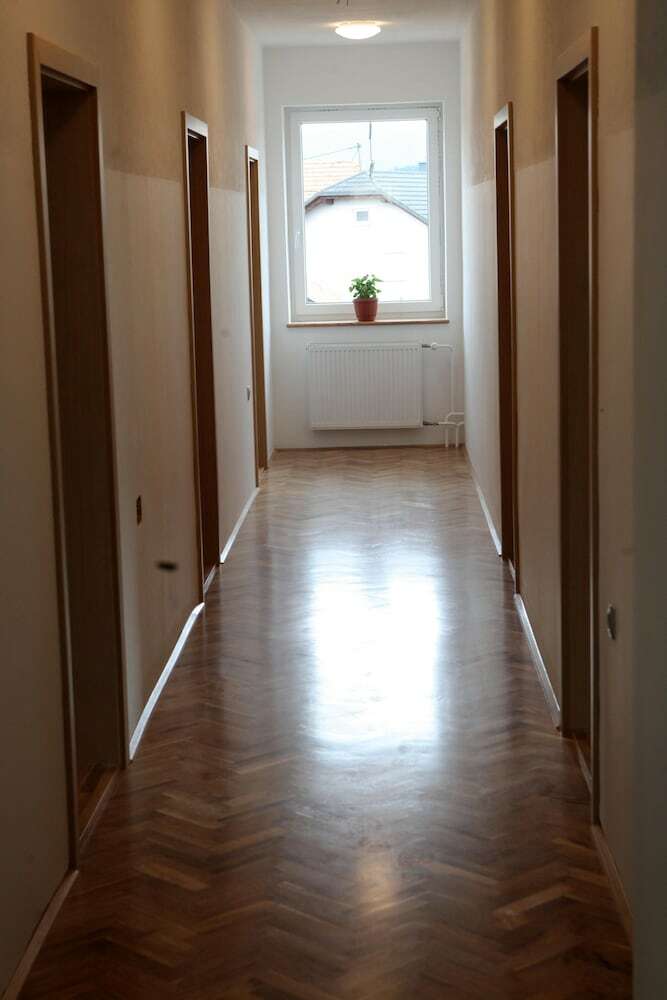 Hostal Preno?i??a Miklav?i?