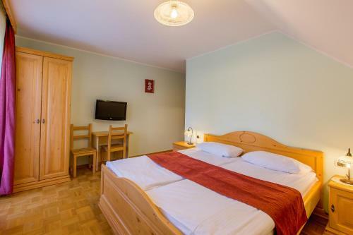 Hostal Pension T�r�k