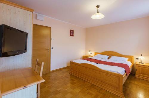 Hostal Pension T�r�k