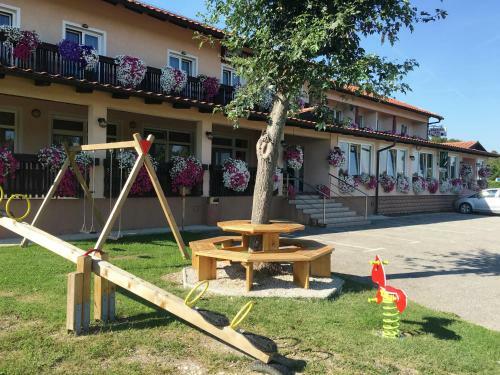 Hostal Gostisce Golob