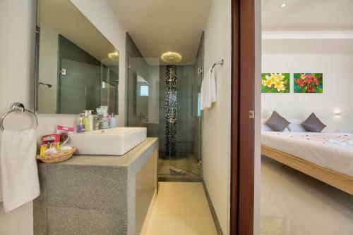 Lipa Talay See - 2 Bedroom Beach Side Villa