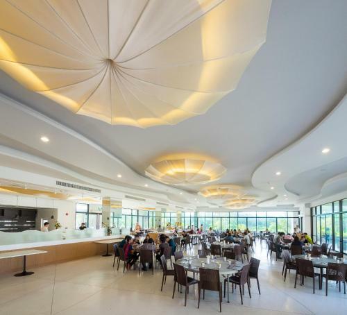 Hotel Sand Dunes Chaolao Beach Resort