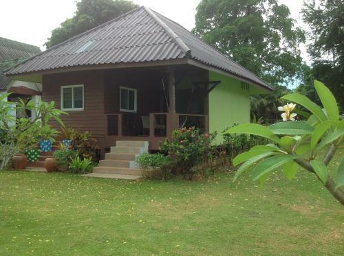 Hotel Holiday Beach Resort
