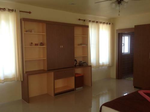 Hotel Holiday Beach Resort