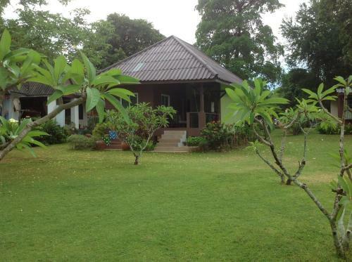 Hotel Holiday Beach Resort