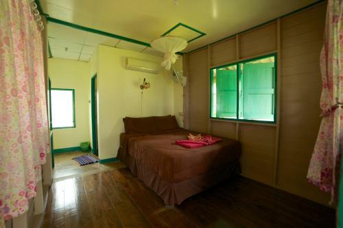 Hotel Holiday Beach Resort
