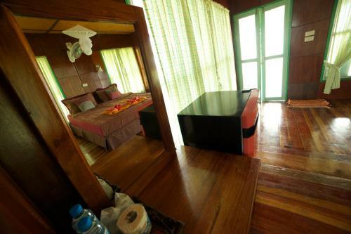 Hotel Holiday Beach Resort