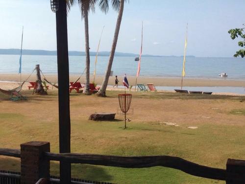 Hotel Holiday Beach Resort