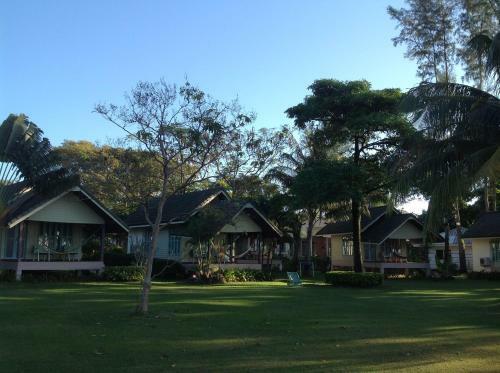 Hotel Holiday Beach Resort