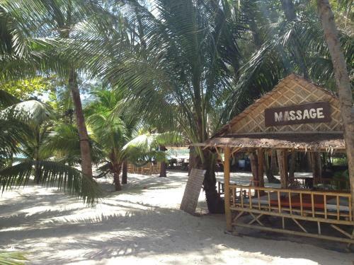 Hotel Malibu Beach Bungalows