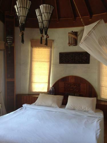 Hotel Malibu Beach Bungalows