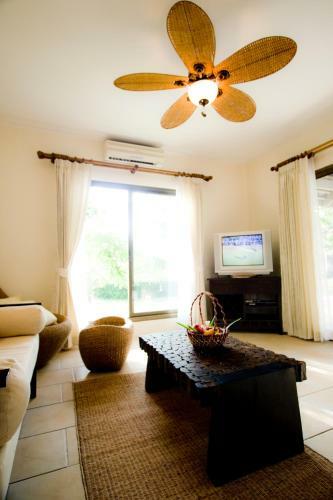 Hotel Sarikantang Resort And Spa