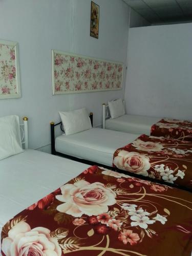 Supreeya Hostel