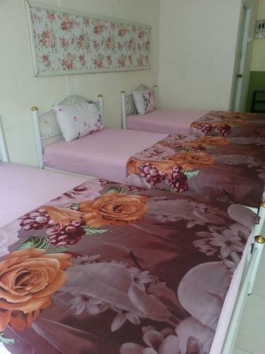 Supreeya Hostel