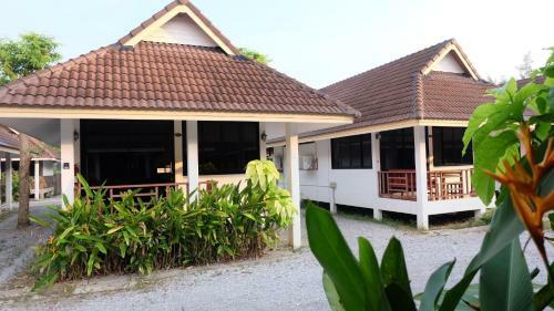 Hostal White Beach Resort