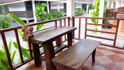 Hostal White Beach Resort