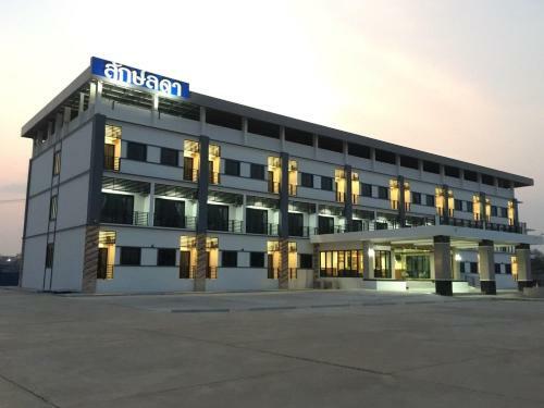 Laklada Hotel