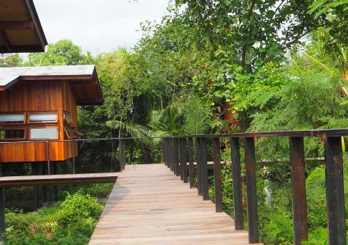 Bed & Breakfast Baan Makham-bangnamphueng