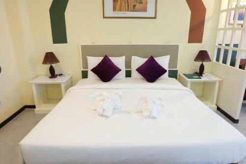 Thanasiri Hotel And Resort