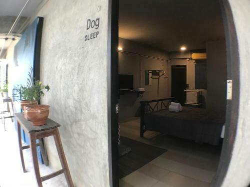 Hotel Laan Rab Lom Home & Cafe'
