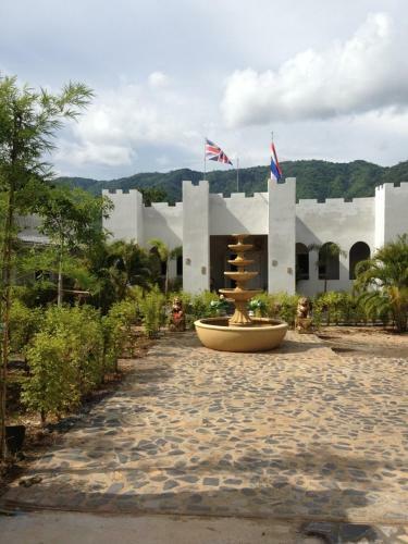 Hotel Thai Castle Resort