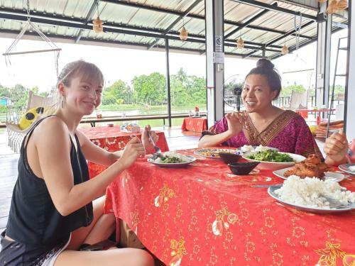 Baan Rim Nam River Side Bnb&hostel