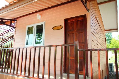 Hostal Baan Pordee Homestay