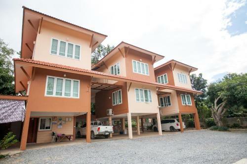 Hostal Baan Pordee Homestay