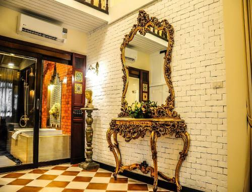 Hotel Chuchaiburi Sri Amphawa