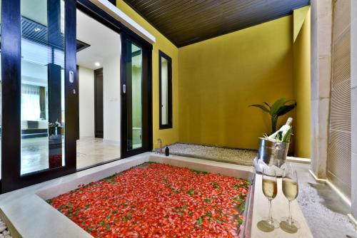 Hotel Bhu Nga Thani Resort & Spa