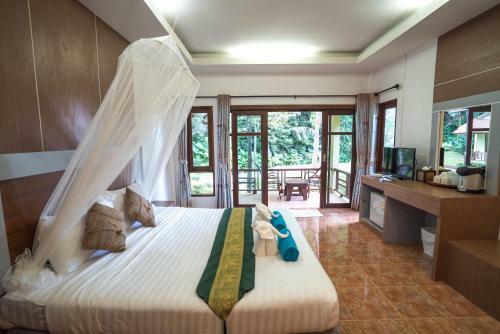 Hotel Tonsai Bay Resort