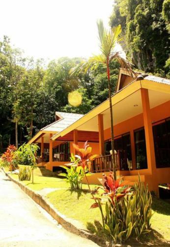 Hotel Tonsai Bay Resort