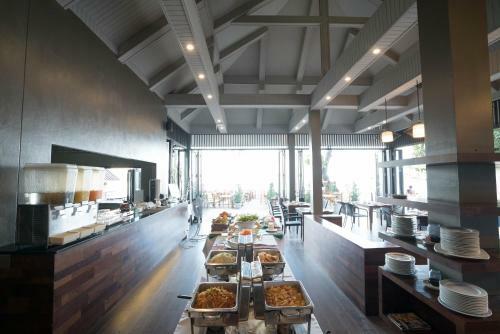 Hotel Tonsai Bay Resort