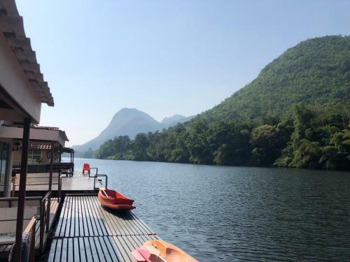Hotel Naphatphorn Resort