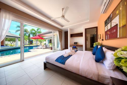 Lipa Talay Neung - 3 Bedroom Beach Side Villa