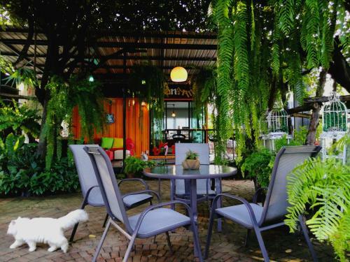 Hostal Baan Armon Resort