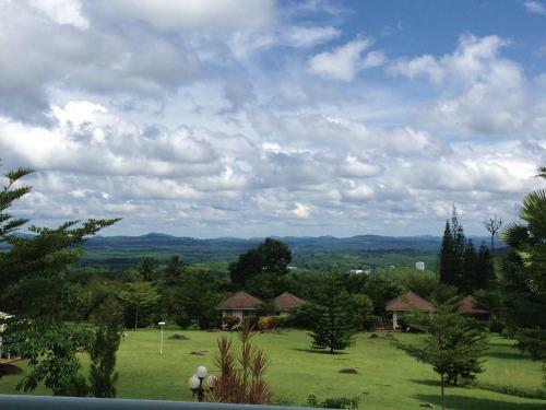 Hotel The Natural Garden Resort